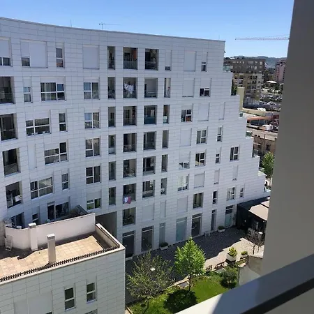 Urban Oasis Free Private Parking * 地拉那