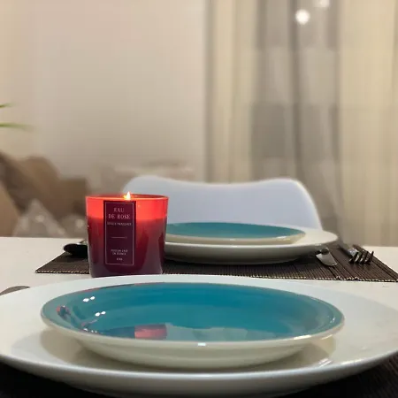 Urban Oasis Free Private Parking 地拉那